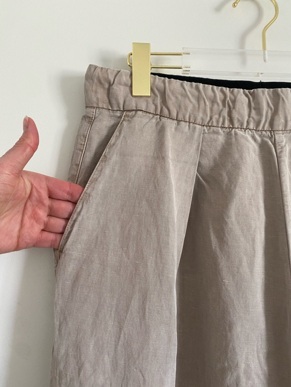 SOLD James Perse | Soft Pleat Wide Leg Pant | Linen Blend - Picture 5 of 10